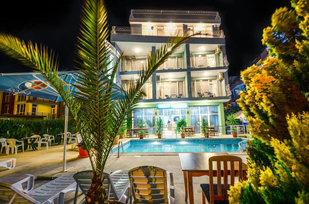 Family Hotel Eliri 네세부르 외부 사진
